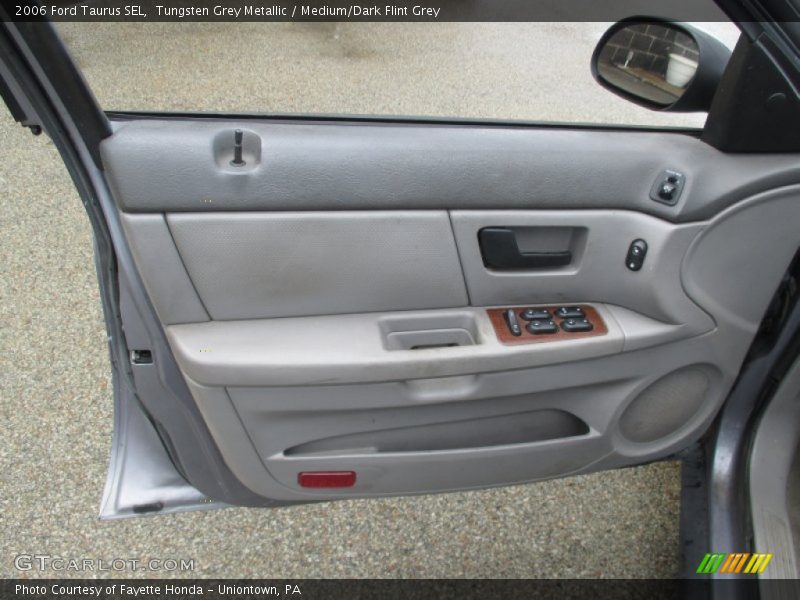 Door Panel of 2006 Taurus SEL