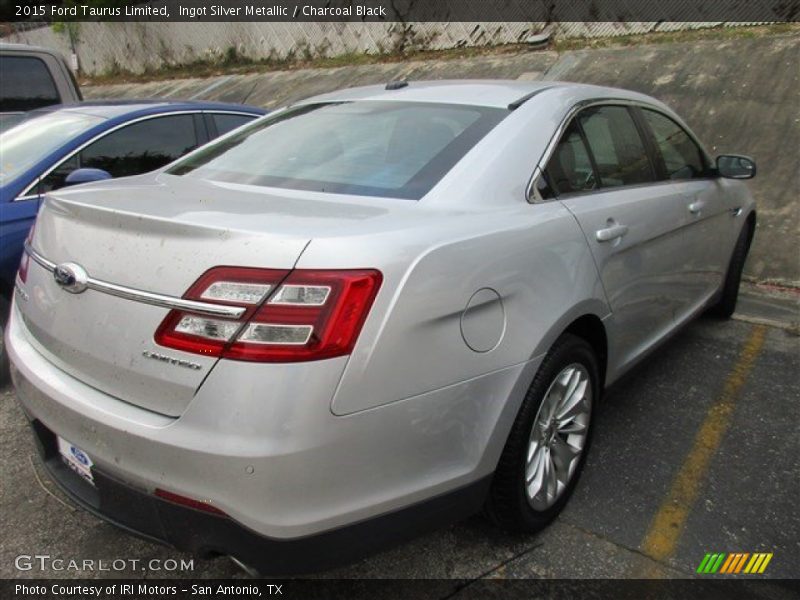 Ingot Silver Metallic / Charcoal Black 2015 Ford Taurus Limited