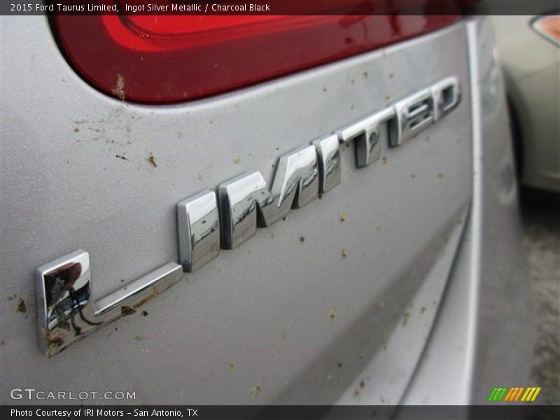 Ingot Silver Metallic / Charcoal Black 2015 Ford Taurus Limited