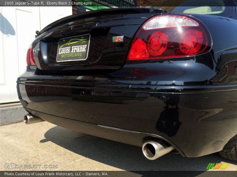 Ebony Black / Champagne 2005 Jaguar S-Type R