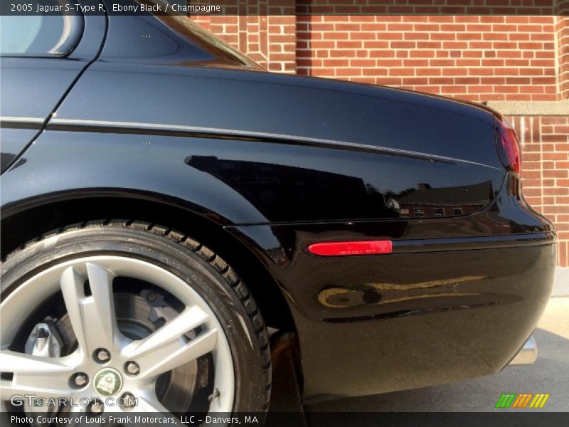 Ebony Black / Champagne 2005 Jaguar S-Type R