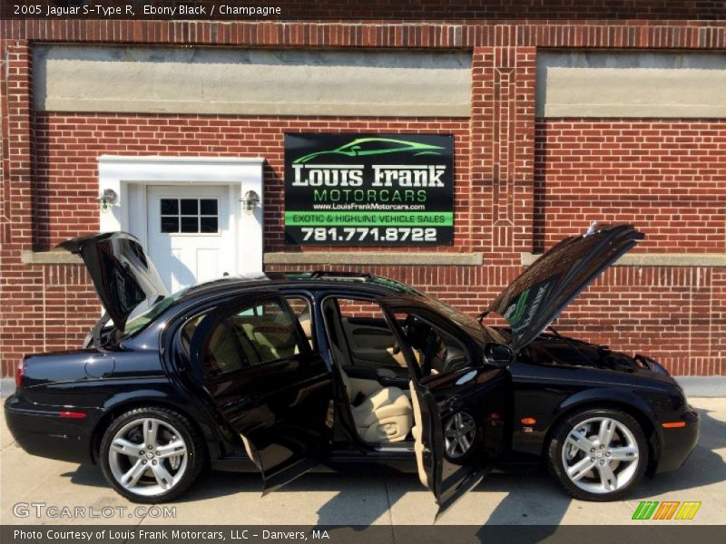 Ebony Black / Champagne 2005 Jaguar S-Type R