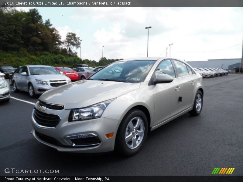 Champagne Silver Metallic / Jet Black 2016 Chevrolet Cruze Limited LT