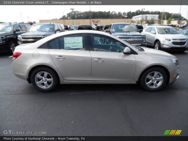 Champagne Silver Metallic / Jet Black 2016 Chevrolet Cruze Limited LT