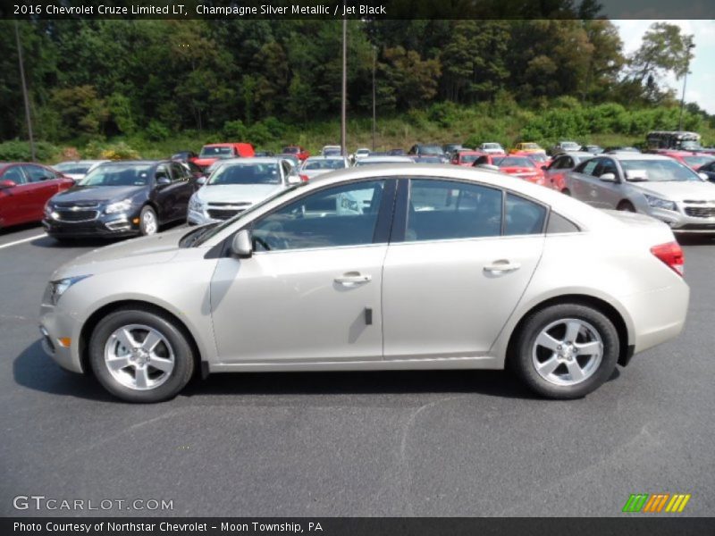 Champagne Silver Metallic / Jet Black 2016 Chevrolet Cruze Limited LT