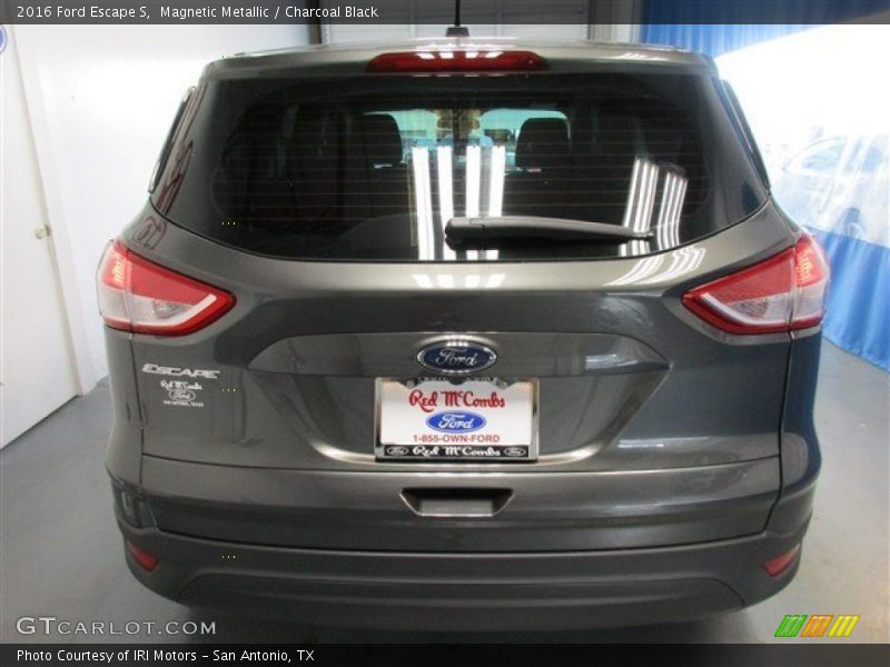 Magnetic Metallic / Charcoal Black 2016 Ford Escape S