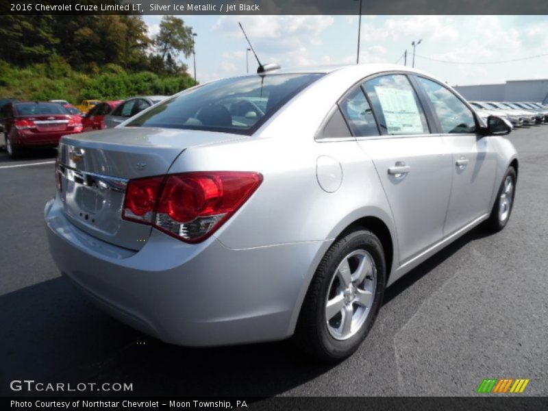 Silver Ice Metallic / Jet Black 2016 Chevrolet Cruze Limited LT