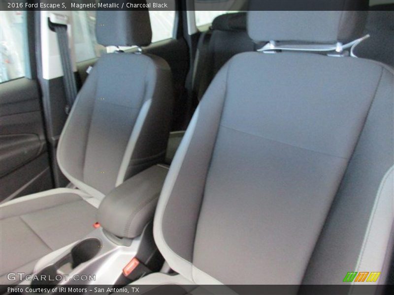 Magnetic Metallic / Charcoal Black 2016 Ford Escape S