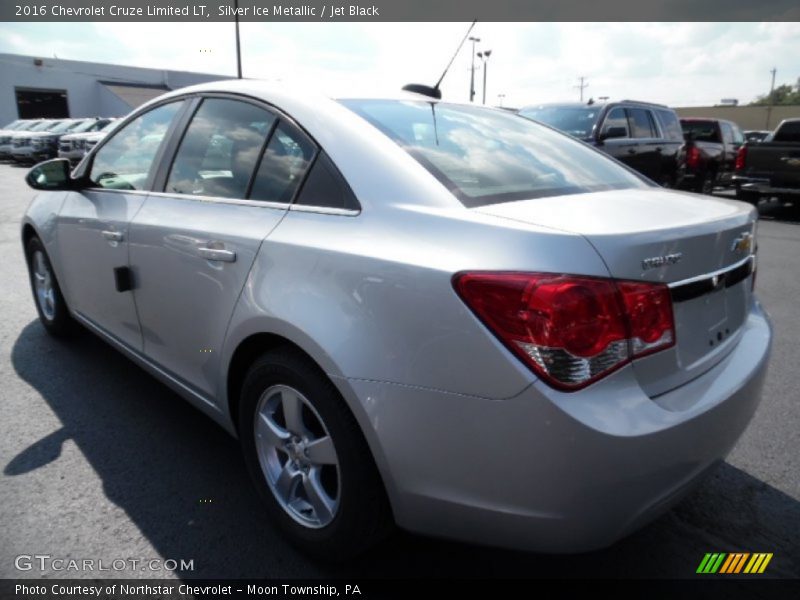 Silver Ice Metallic / Jet Black 2016 Chevrolet Cruze Limited LT