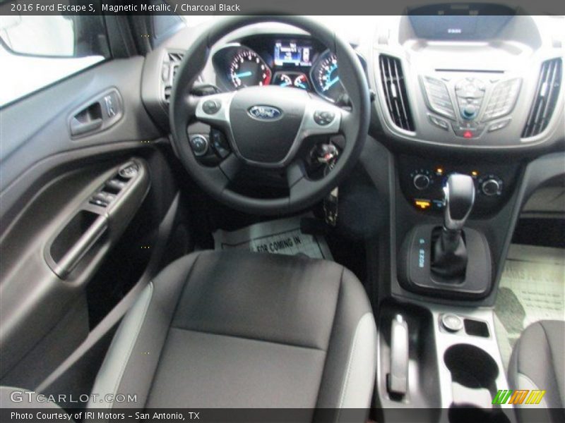 Magnetic Metallic / Charcoal Black 2016 Ford Escape S