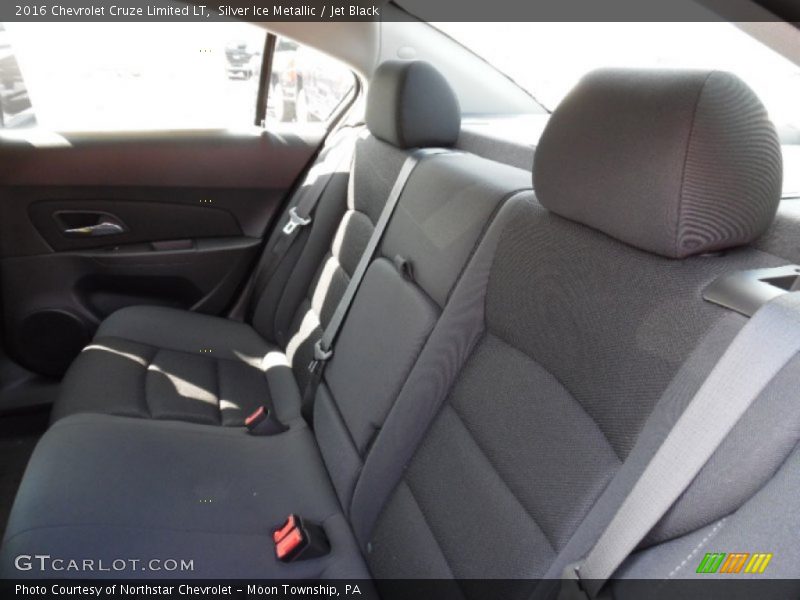 Silver Ice Metallic / Jet Black 2016 Chevrolet Cruze Limited LT