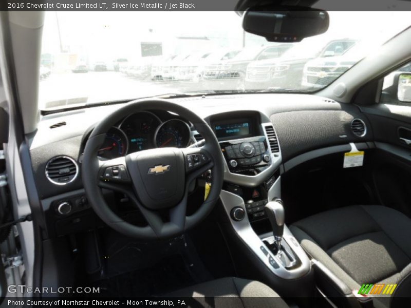 Silver Ice Metallic / Jet Black 2016 Chevrolet Cruze Limited LT