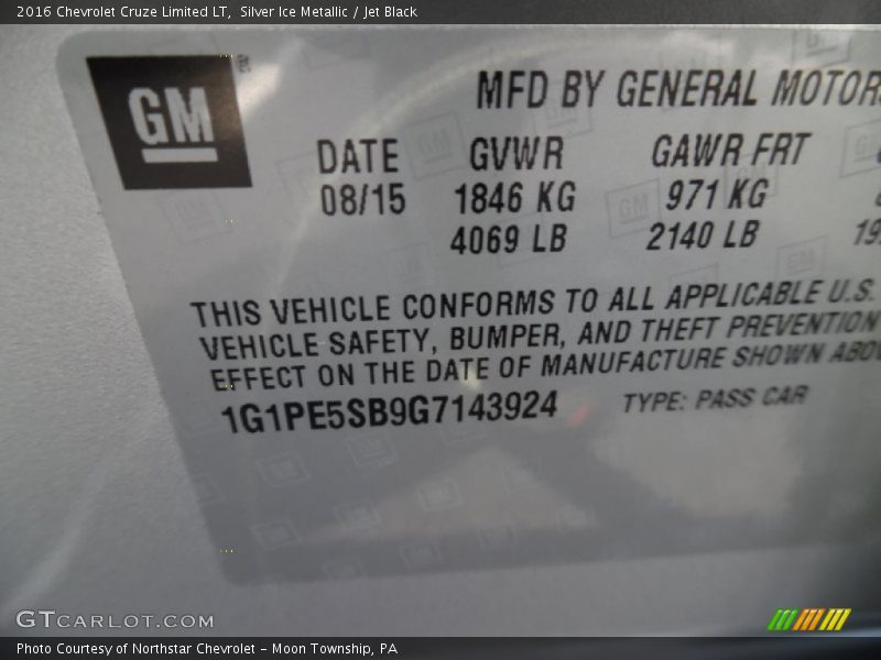 Silver Ice Metallic / Jet Black 2016 Chevrolet Cruze Limited LT