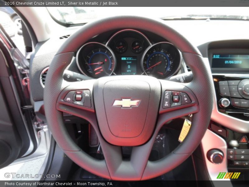 Silver Ice Metallic / Jet Black 2016 Chevrolet Cruze Limited LT