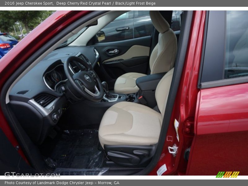  2016 Cherokee Sport Black/Light Frost Beige Interior