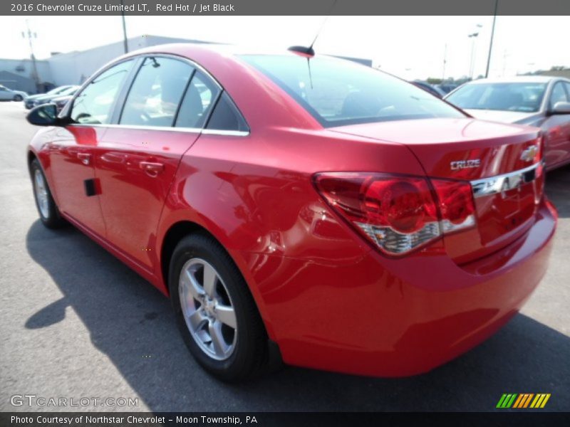 Red Hot / Jet Black 2016 Chevrolet Cruze Limited LT