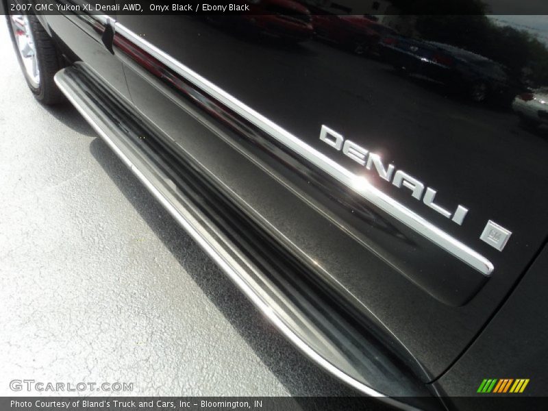 Onyx Black / Ebony Black 2007 GMC Yukon XL Denali AWD