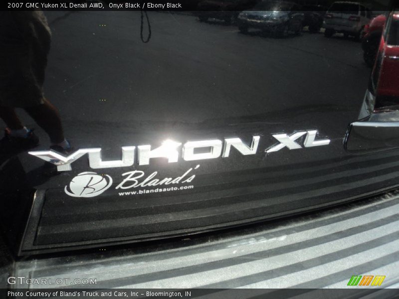 Onyx Black / Ebony Black 2007 GMC Yukon XL Denali AWD