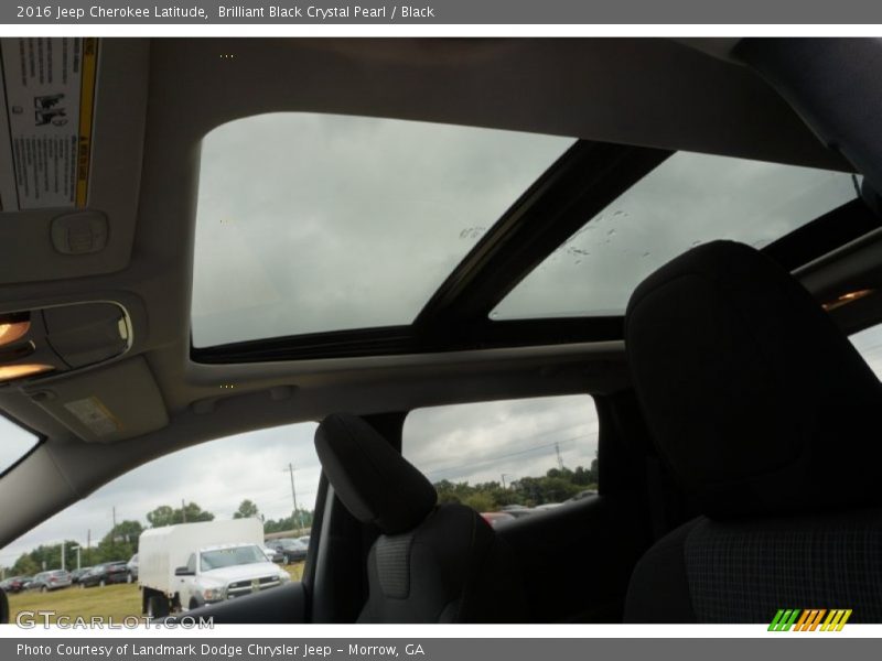 Brilliant Black Crystal Pearl / Black 2016 Jeep Cherokee Latitude