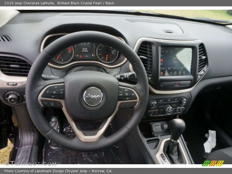 Brilliant Black Crystal Pearl / Black 2016 Jeep Cherokee Latitude