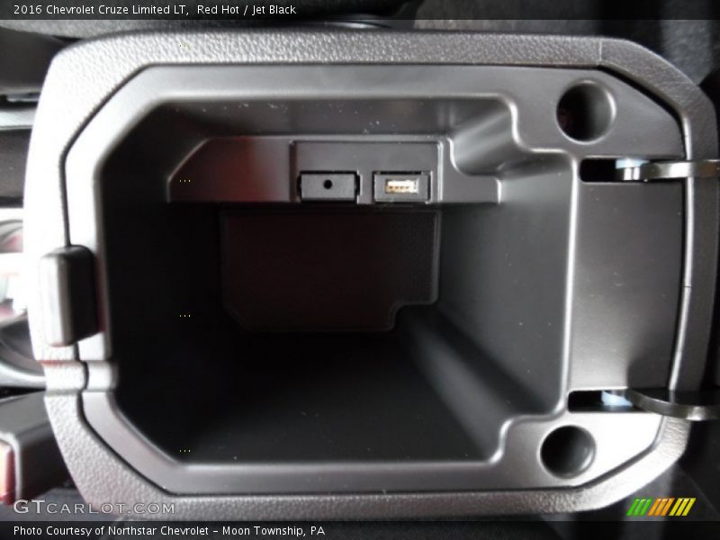 Red Hot / Jet Black 2016 Chevrolet Cruze Limited LT