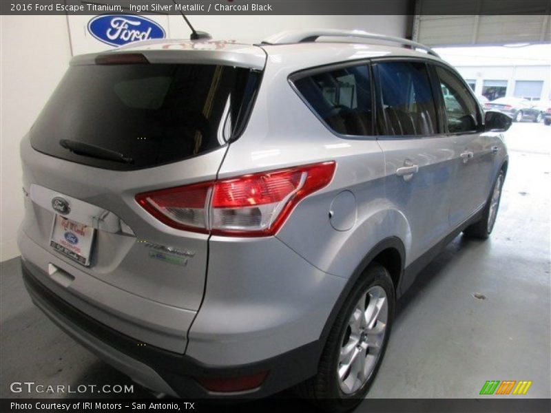 Ingot Silver Metallic / Charcoal Black 2016 Ford Escape Titanium