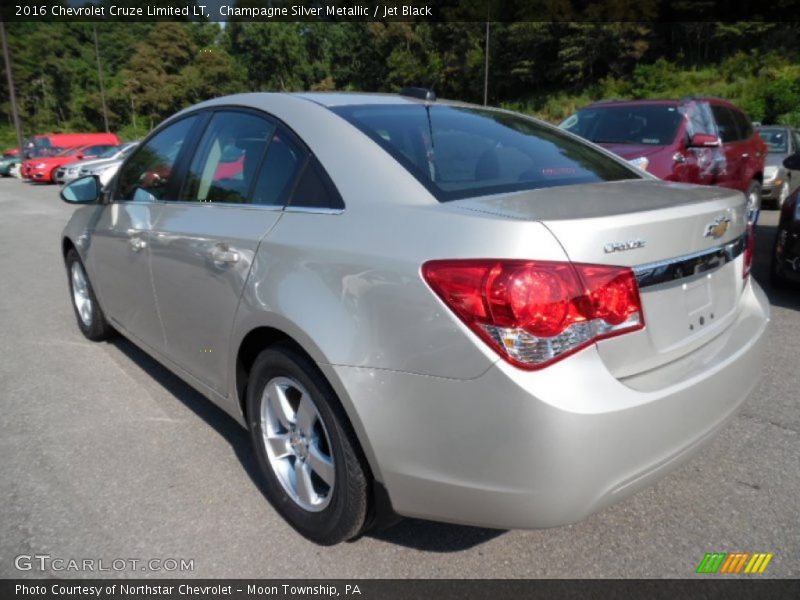 Champagne Silver Metallic / Jet Black 2016 Chevrolet Cruze Limited LT