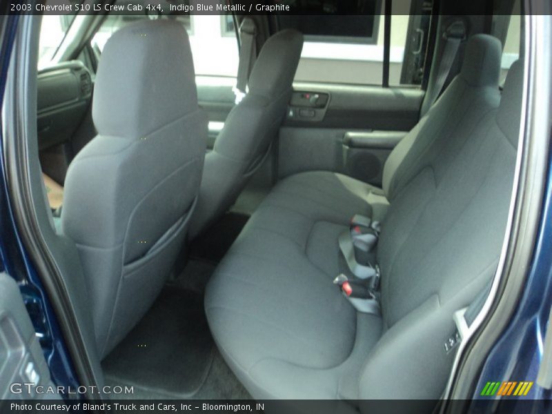 Indigo Blue Metallic / Graphite 2003 Chevrolet S10 LS Crew Cab 4x4