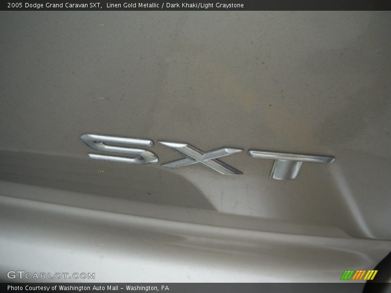 Linen Gold Metallic / Dark Khaki/Light Graystone 2005 Dodge Grand Caravan SXT