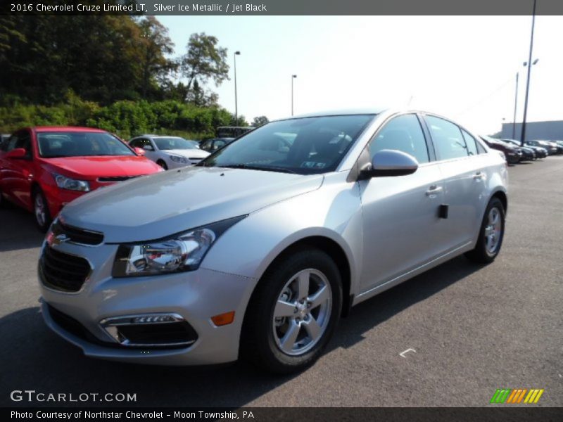 Silver Ice Metallic / Jet Black 2016 Chevrolet Cruze Limited LT