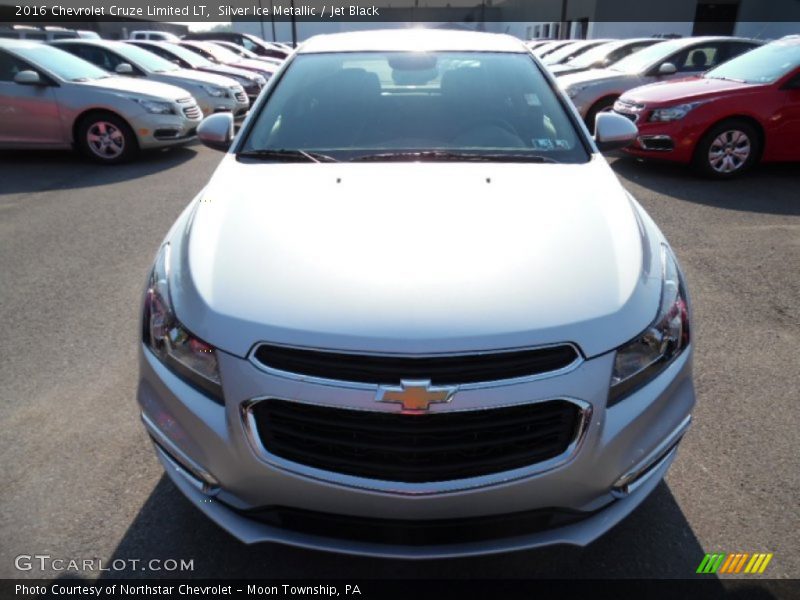 Silver Ice Metallic / Jet Black 2016 Chevrolet Cruze Limited LT