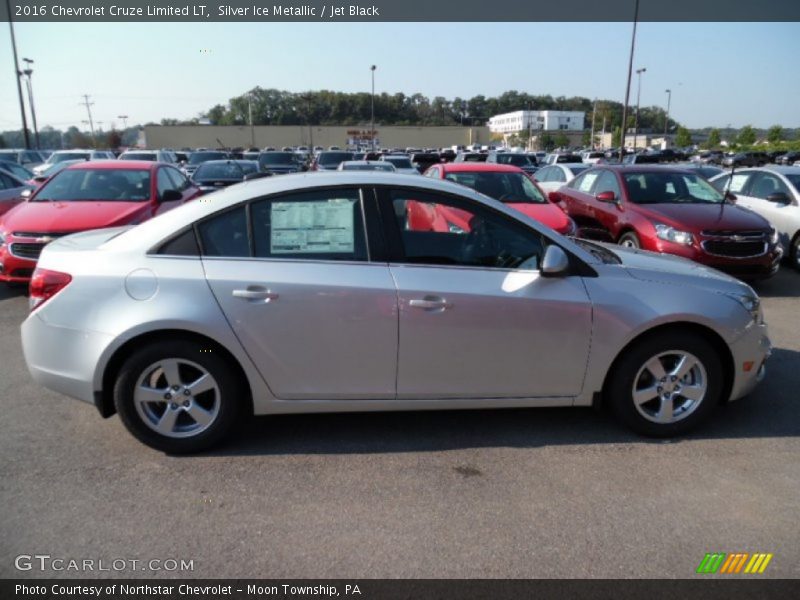 Silver Ice Metallic / Jet Black 2016 Chevrolet Cruze Limited LT