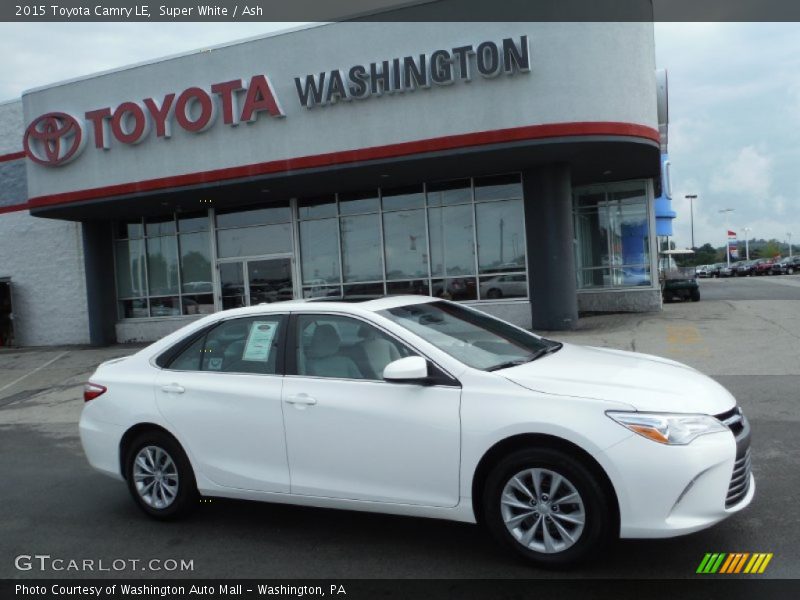 Super White / Ash 2015 Toyota Camry LE
