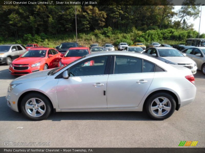 Silver Ice Metallic / Jet Black 2016 Chevrolet Cruze Limited LT