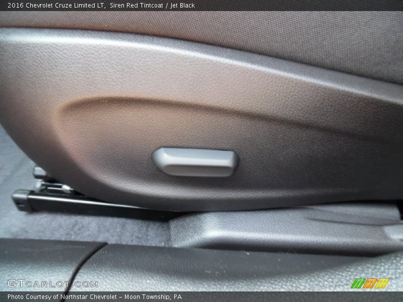 Siren Red Tintcoat / Jet Black 2016 Chevrolet Cruze Limited LT