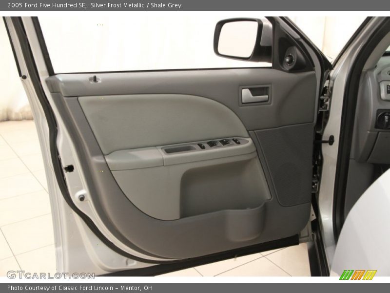 Silver Frost Metallic / Shale Grey 2005 Ford Five Hundred SE