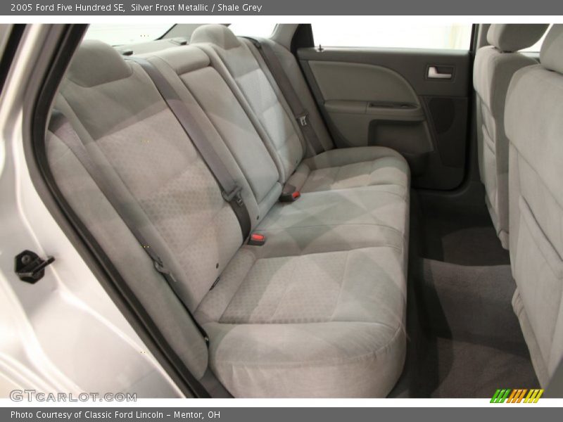 Silver Frost Metallic / Shale Grey 2005 Ford Five Hundred SE