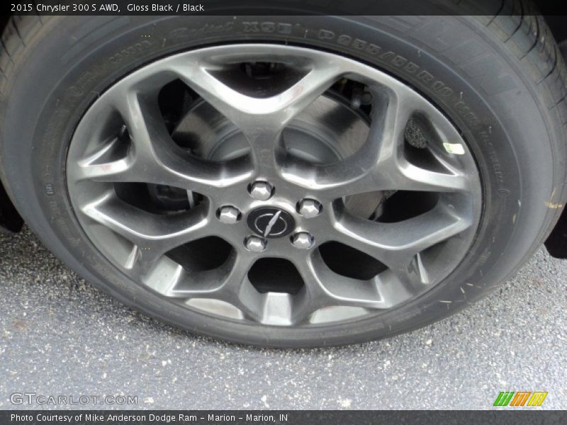 Gloss Black / Black 2015 Chrysler 300 S AWD