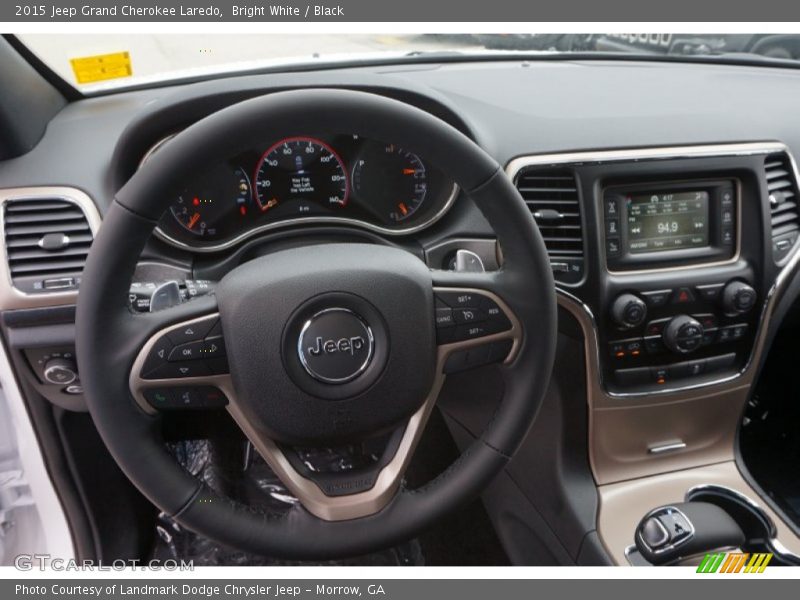 Bright White / Black 2015 Jeep Grand Cherokee Laredo
