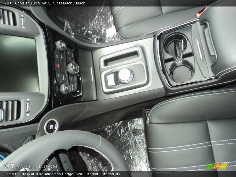 Gloss Black / Black 2015 Chrysler 300 S AWD