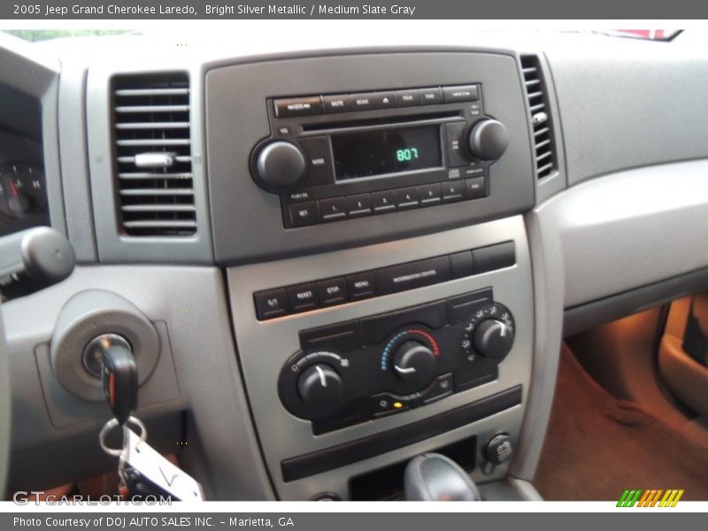 Bright Silver Metallic / Medium Slate Gray 2005 Jeep Grand Cherokee Laredo