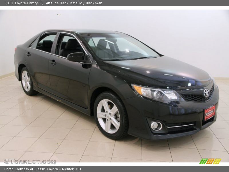Attitude Black Metallic / Black/Ash 2013 Toyota Camry SE