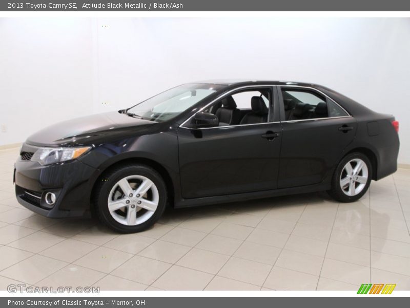 Attitude Black Metallic / Black/Ash 2013 Toyota Camry SE