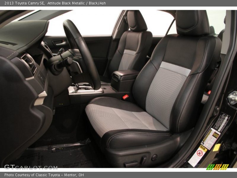 Attitude Black Metallic / Black/Ash 2013 Toyota Camry SE
