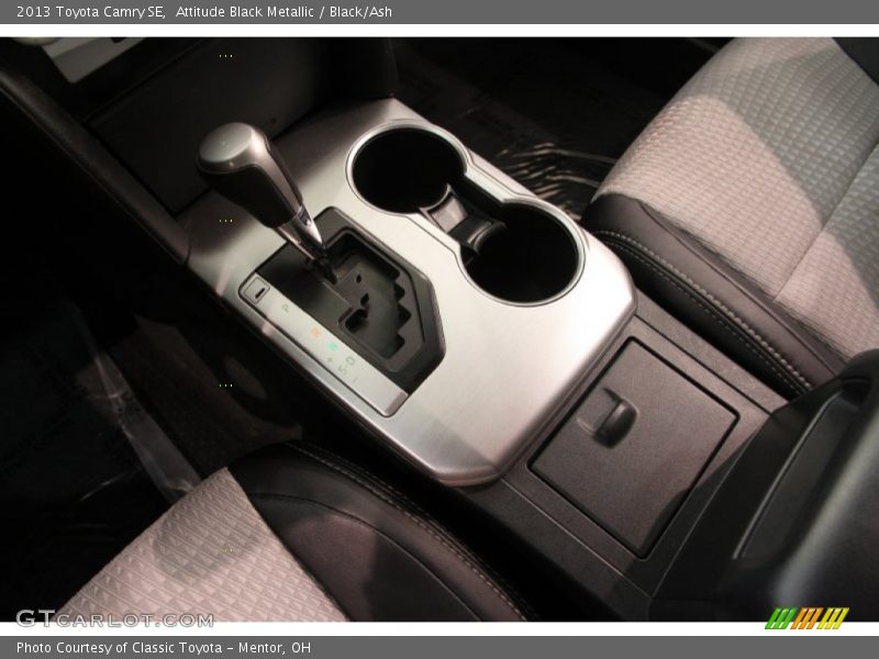 Attitude Black Metallic / Black/Ash 2013 Toyota Camry SE