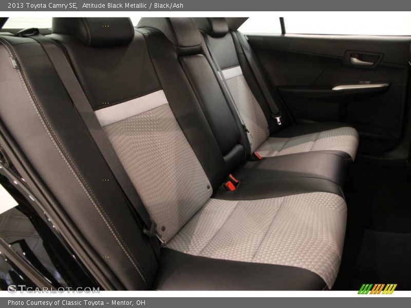 Attitude Black Metallic / Black/Ash 2013 Toyota Camry SE