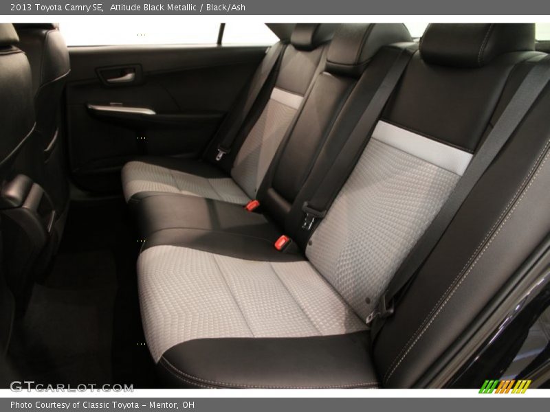 Attitude Black Metallic / Black/Ash 2013 Toyota Camry SE