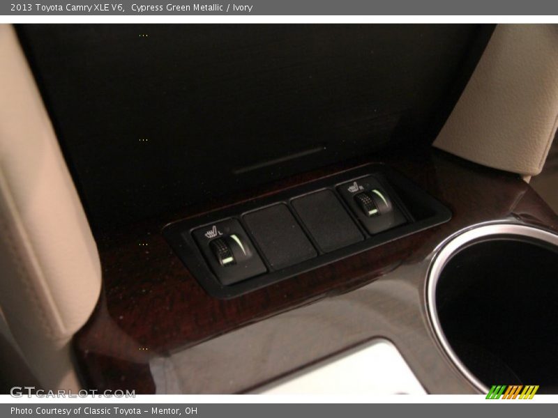 Cypress Green Metallic / Ivory 2013 Toyota Camry XLE V6