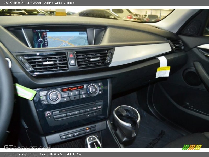 Alpine White / Black 2015 BMW X1 sDrive28i