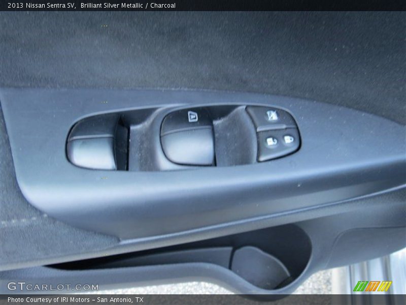 Brilliant Silver Metallic / Charcoal 2013 Nissan Sentra SV